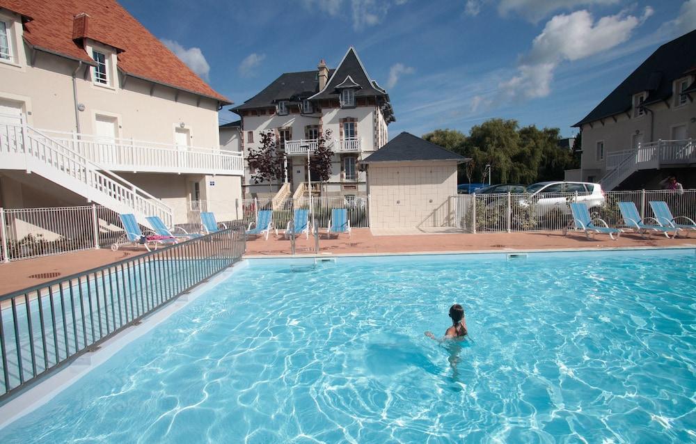 Résidence Odalys Le Domaine des Dunettes Cabourg Esterno foto