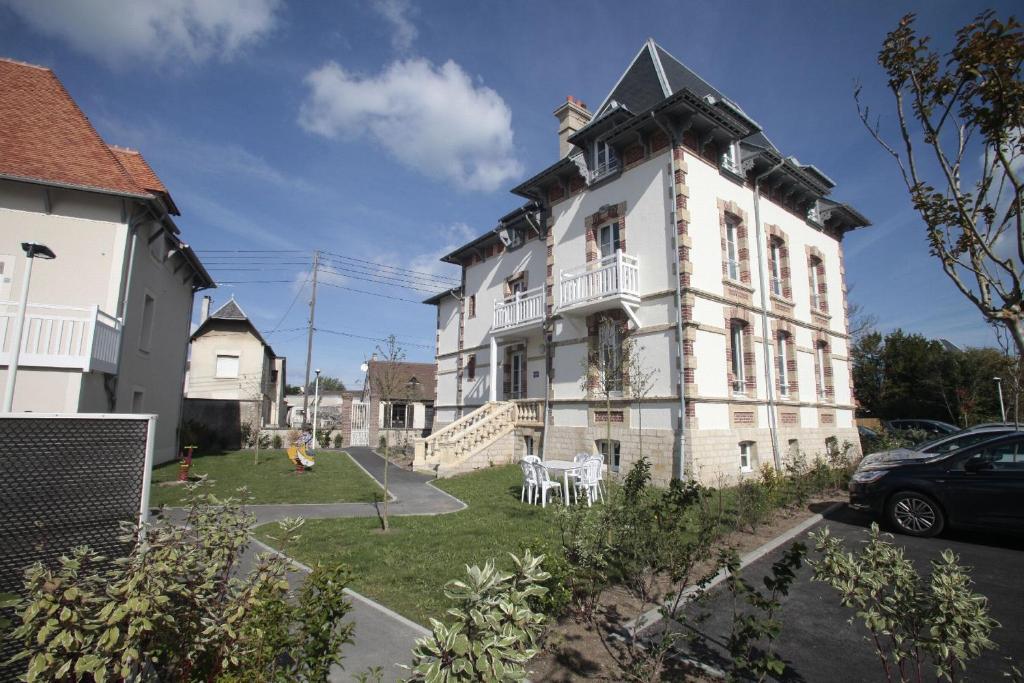 Résidence Odalys Le Domaine des Dunettes Cabourg Esterno foto