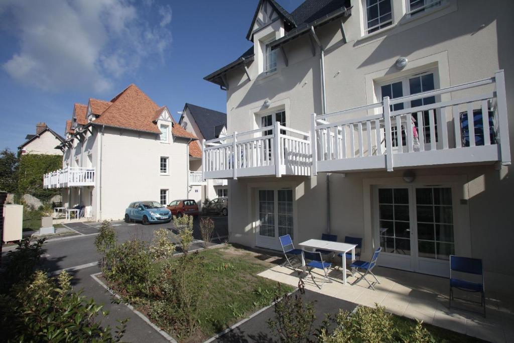 Résidence Odalys Le Domaine des Dunettes Cabourg Esterno foto